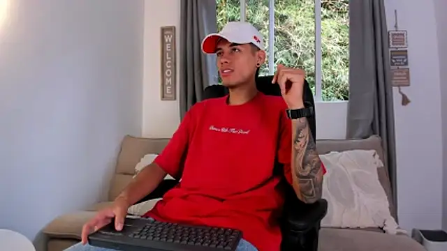NickCopeer  online show from June 3, 12:29 pm
