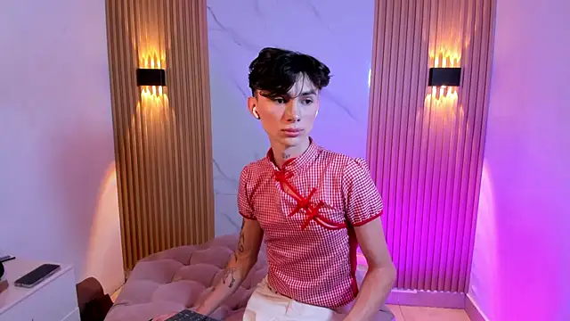 kitty  bunny online show from May 26, 7:32 pm