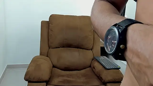 Chirs Arthus online show from July 11, 2:19 pm