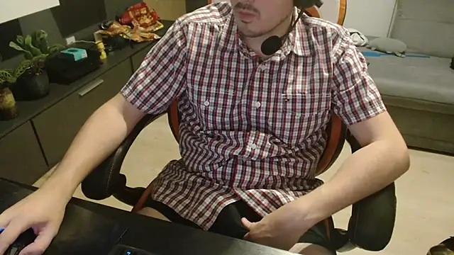 Pat CumShow4Dad online show from August 2, 9:35 pm
