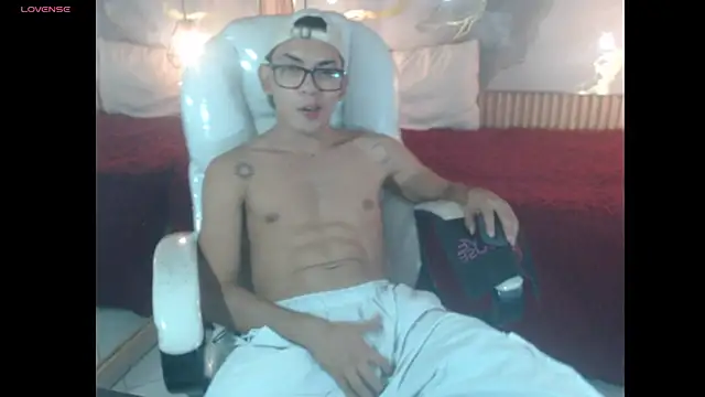 maximiliano hotdevil online show from May 31, 2:12 am