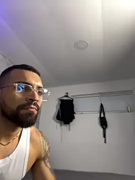 RoccoSaenz online show from June 8, 8:10 pm