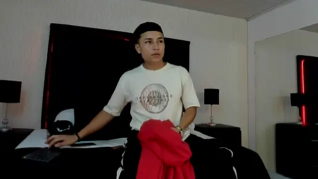 BlakeDam online show from June 1, 3:40 am