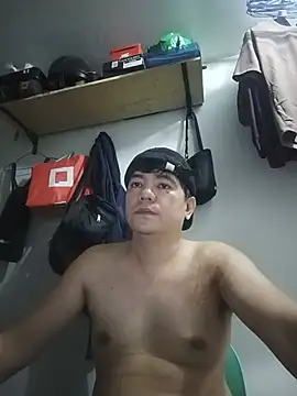 hotboyrider online show from July 17, 7:04 am