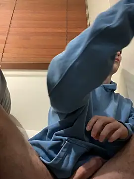 xxuserxx    online show from June 20, 11:54 pm