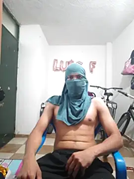 Cristianwiwif online show from June 20, 1:49 pm