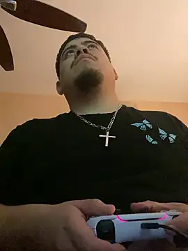 whitechocolatecandy1 online show from July 1, 4:46 am