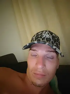 kinkyBlondLad 07 online show from June 5, 9:42 pm