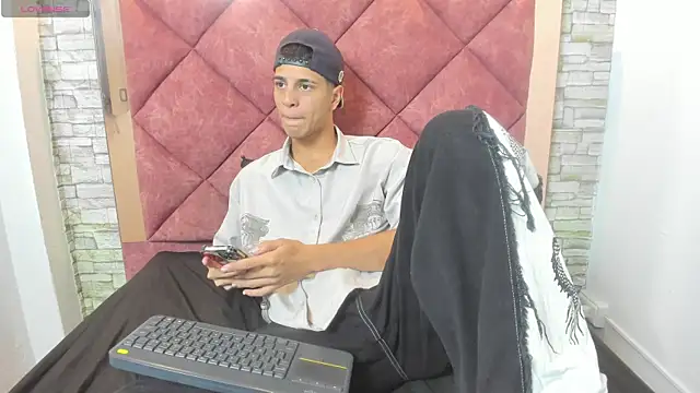 Tyler Noir online show from July 22, 12:35 am