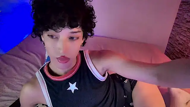 xFemboyToy online show from July 13, 8:38 am