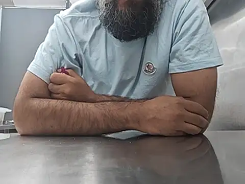 brownskinbull1 online show from July 15, 1:29 pm