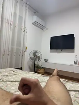 BIGBOOTYMANNN online show from June 23, 12:59 am
