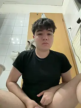 orientalprince01 online show from July 19, 11:44 pm