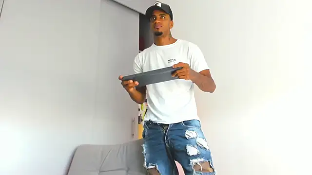 agrublack online show from July 3, 8:13 pm