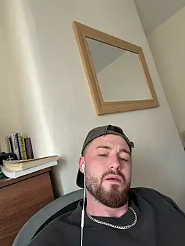 HelloFrankieboy online show from July 25, 3:53 pm