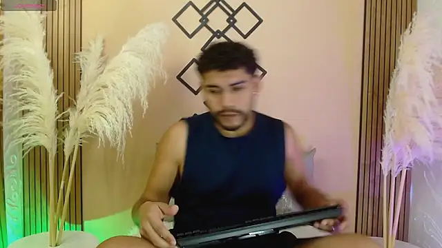 daniel  martines online show from July 3, 6:01 pm