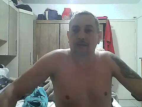 raposaoofc13 online show from July 8, 1:53 am