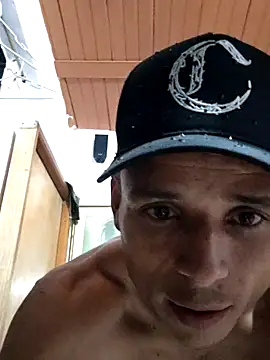 davidflz95 online show from July 26, 6:54 am