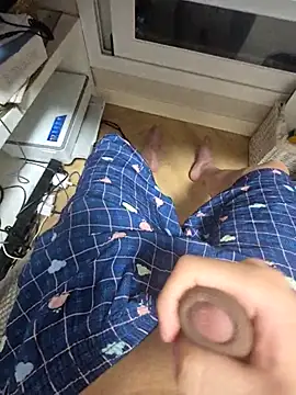 jiwoong071203 online show from July 30, 1:10 pm
