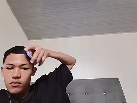 RoySteven online show from July 26, 7:44 pm