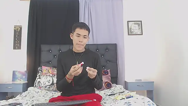 RoySteven online show from July 28, 12:48 pm