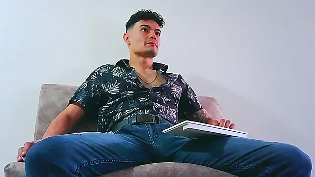 jhohannes-maximo online show from July 23, 1:30 pm
