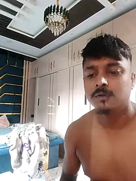 Baddie-boy69 online show from July 18, 5:47 am