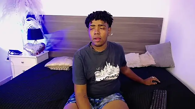 Blaise Bailey13 online show from July 28, 4:09 am