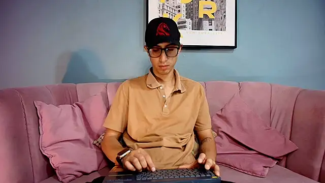 Keny Romero online show from July 24, 2:24 pm