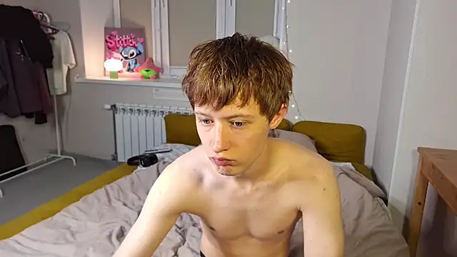 Danielluv67 online show from July 28, 7:26 pm