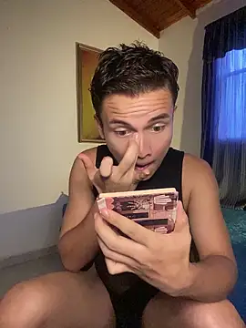  Leo Boy online show from July 24, 10:17 pm