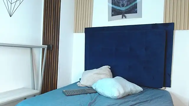 alexis fernandez online show from July 24, 10:39 pm