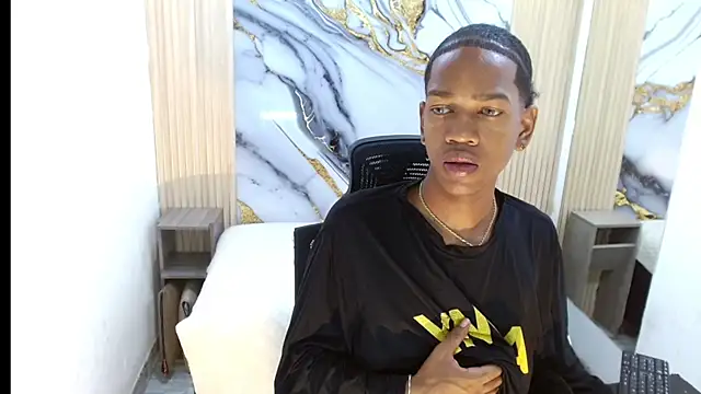 AfroWayuuu online show from July 28, 2:41 am