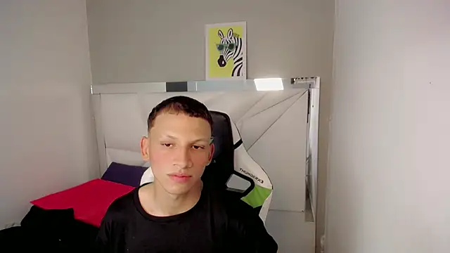 Luca twinkk online show from July 28, 8:12 pm