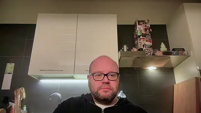 theitalianbear online show from March 10, 3:23 am