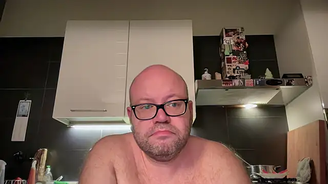 theitalianbear online show from July 28, 3:03 am