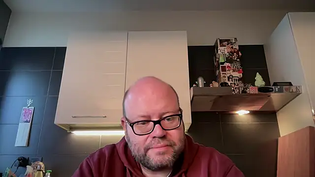 theitalianbear online show from April 8, 4:57 am