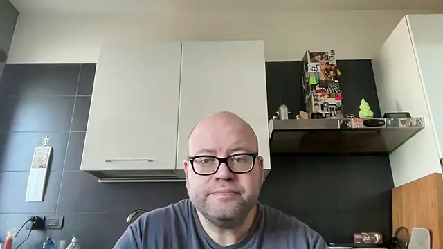 theitalianbear online show from October 24, 10:50 am