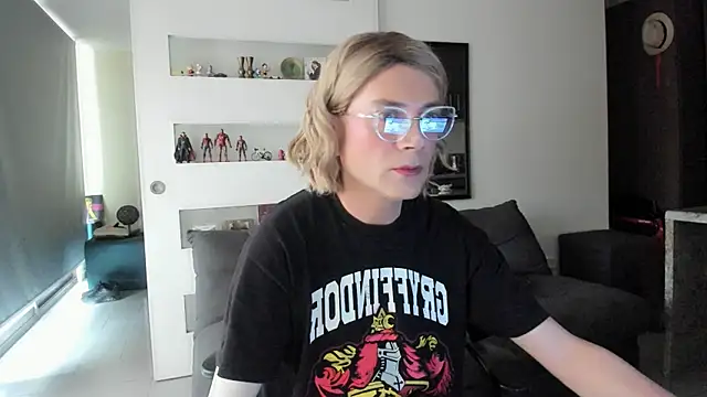 Lizzy ts online show from July 25, 6:37 pm