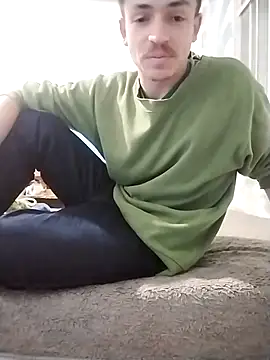 Xyo4040 online show from August 1, 3:49 am