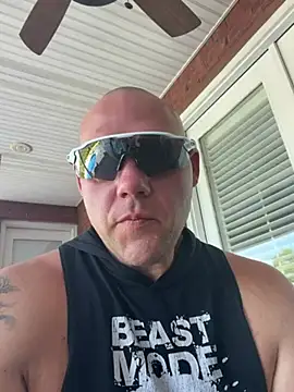 kinkyjorge89 online show from August 5, 1:49 pm