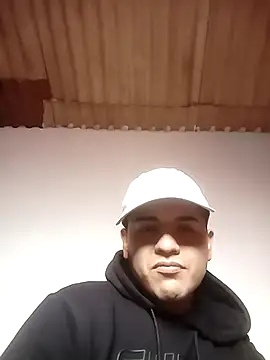 matiasjoel17 online show from August 5, 8:47 pm
