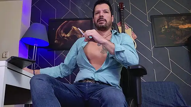 ChrisKox online show from November 27, 6:06 am