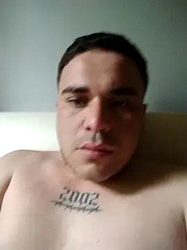 E f online show from November 6, 11:02 am