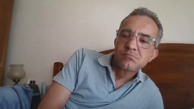 CarlosRocha73 online show from May 25, 3:07 pm