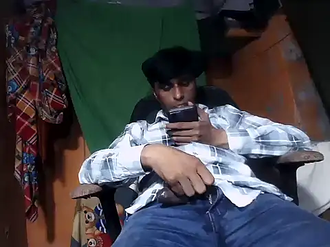 desiboy1101 online show from November 4, 2:18 pm