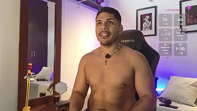 starguy 28 online show from July 26, 4:26 pm