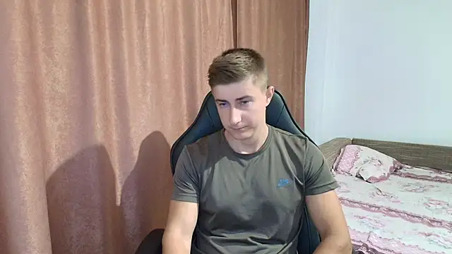 Todhorny9873 online show from February 17, 5:25 am