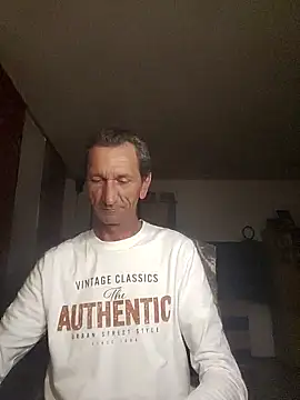 Python43 online show from February 11, 6:24 pm