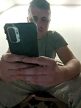 MrNoBoDy000 online show from April 6, 6:09 pm